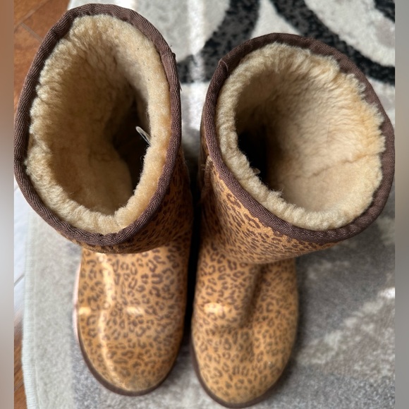 UGG Leopard Print Boots - Picture 6 of 8